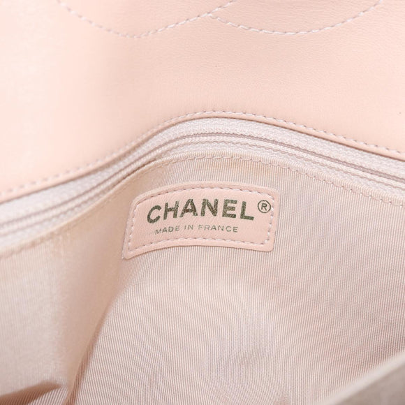 CHANEL Matelasse Chain Shoulder Bag Patent leather Beige Gold CC Auth 179868A