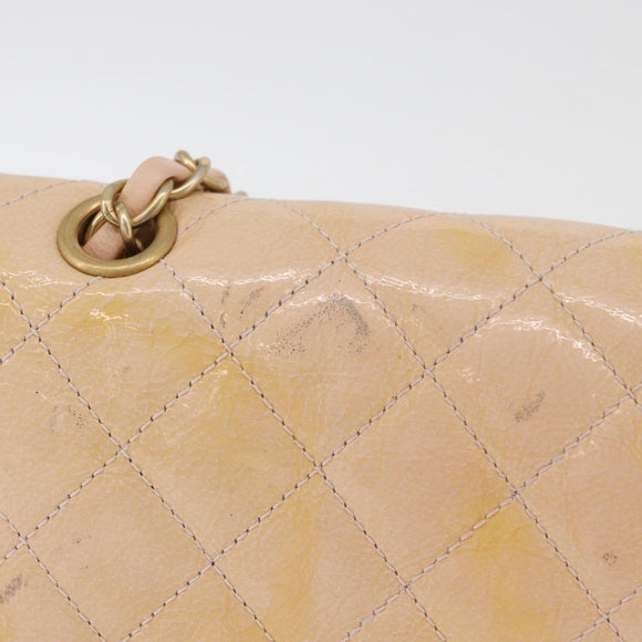 CHANEL Matelasse Chain Shoulder Bag Patent leather Beige Gold CC Auth 179868A