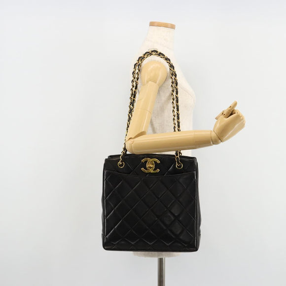 CHANEL Matelasse Chain Shoulder Bag Lamb Skin Black Gold CC Auth 180479SAV