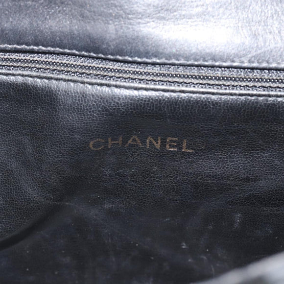 CHANEL Schoudertas Lakleer Zwart Goud CC Auth 180857