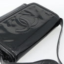 CHANEL Schoudertas Lakleer Zwart Goud CC Auth 180857-6