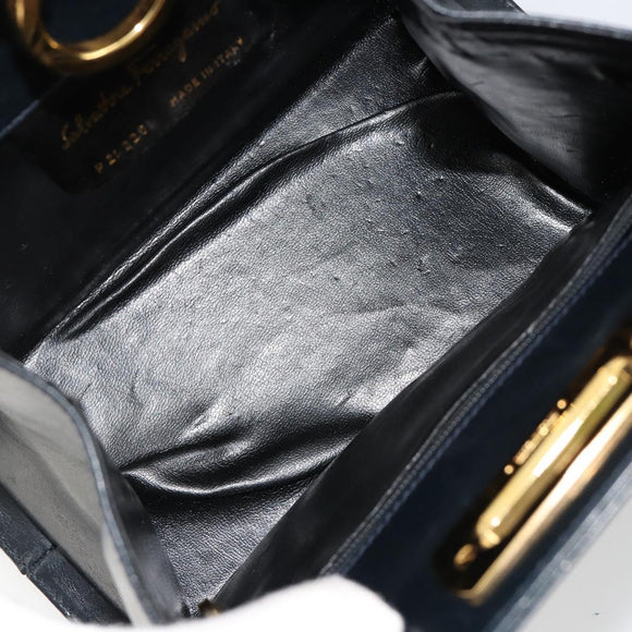 Salvatore Ferragamo Gancini Chain Schultertasche Leder Navy Gold Auth 181133