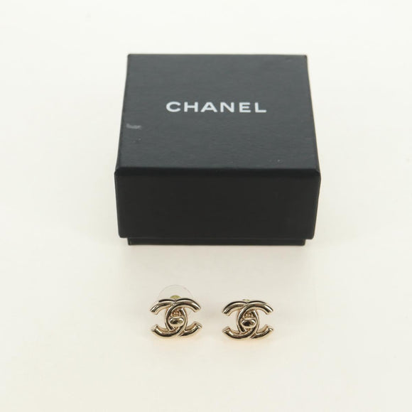 CHANEL COCO Mark Pierce metal Gold Tone CC Auth 181298M