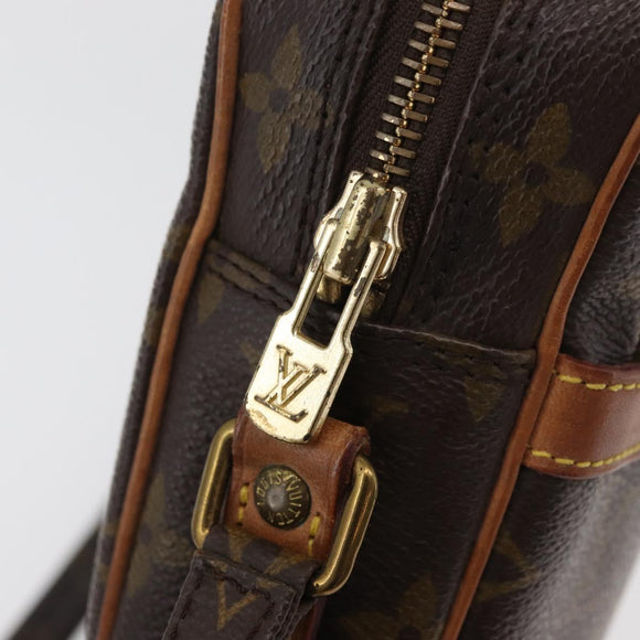 LOUIS VUITTON Monogram Danube Umhängetasche M45266 LV Auth 181320A