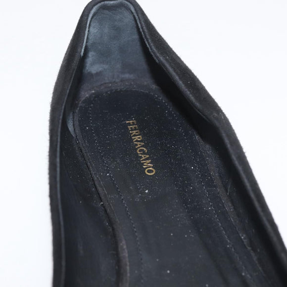 Salvatore Ferragamo Pumps Wildleder Schwarz Gold Auth 181587A