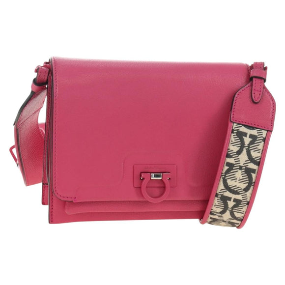 Salvatore Ferragamo Gancini Shoulder Bag Leather Pink Silver Auth 181622V