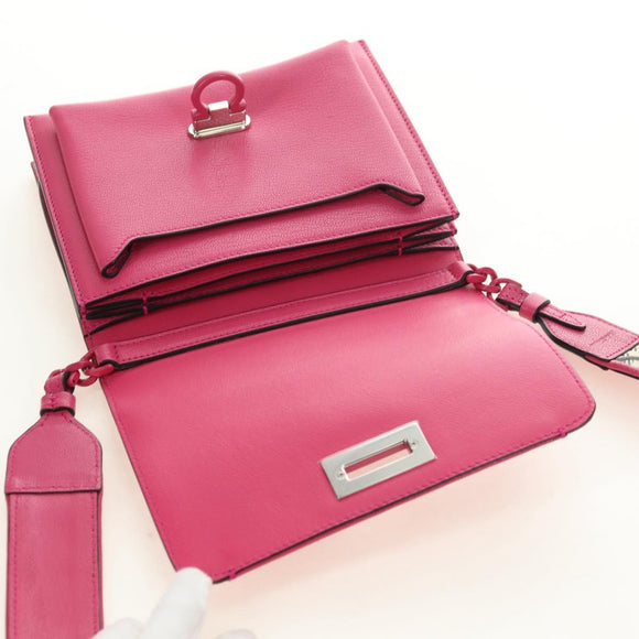 Salvatore Ferragamo Gancini Shoulder Bag Leather Pink Silver Auth 181622V