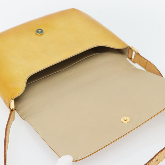 LOUIS VUITTON Monogram Vernis Thompson Street Bag Beige M91301 LV Auth 181658