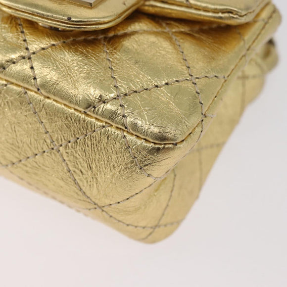 CHANEL Matelasse 2.55 Pouch Leather Gold CC Auth 181679SM