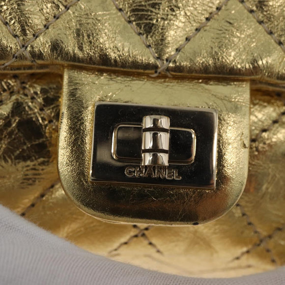 CHANEL Matelasse 2.55 Pouch Leather Gold CC Auth 181679SM