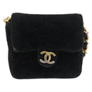 CHANEL Mini Matelassé Halsbeutel Velours Schwarz Gold CC Auth 181680A-2