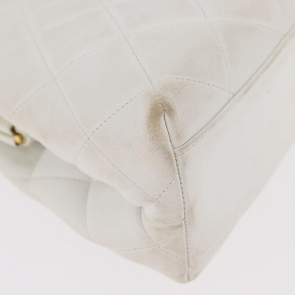 CHANEL Matelasse Chain Shoulder Bag Lamb Skin White Gold CC Auth 181776V