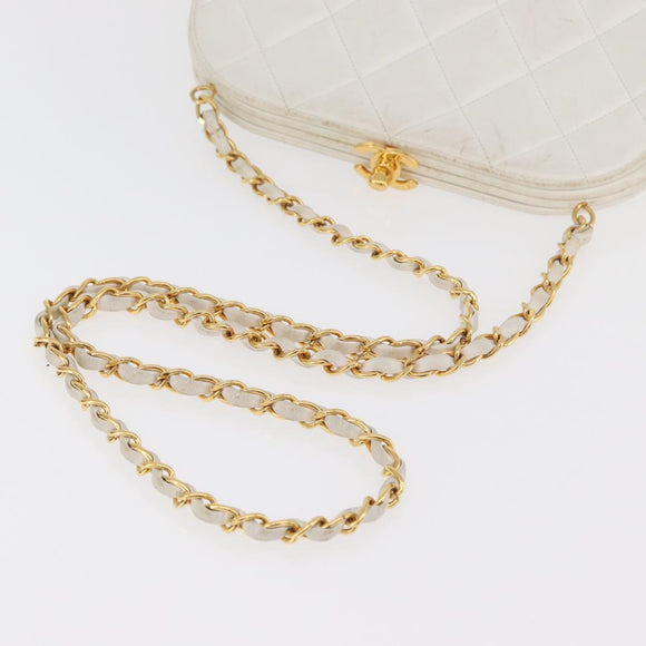 CHANEL Matelasse Chain Shoulder Bag Lamb Skin White Gold CC Auth 181776V