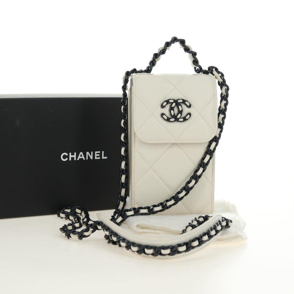CHANEL Matelasse Chain Shoulder Bag Lamb Skin 2way White Silver CC Auth 181828M
