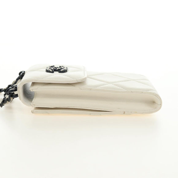 CHANEL Matelasse Chain Shoulder Bag Lamb Skin 2way White Silver CC Auth 181828M