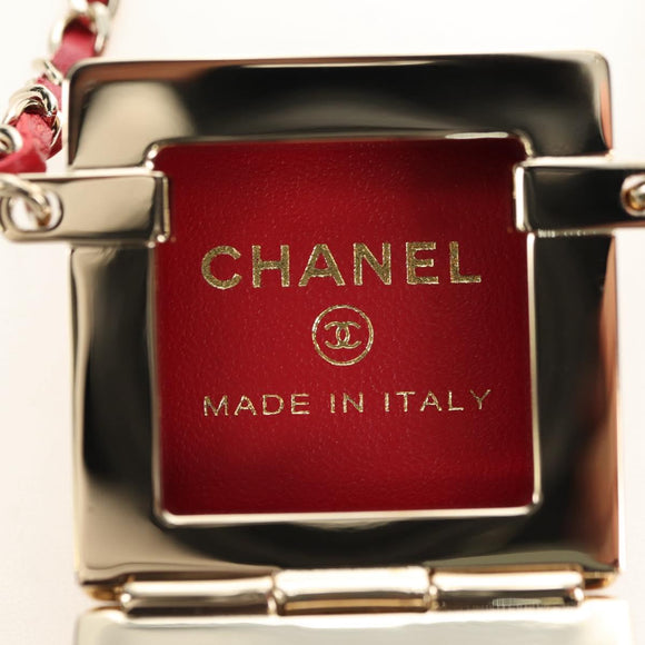 CHANEL Matelasse Taschenanhänger Lammleder Rot Gold CC Auth 181875SAM
