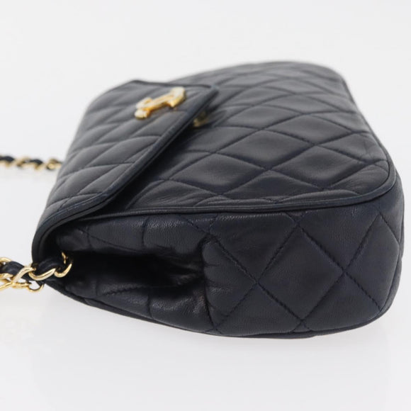 CHANEL Matelasse Chain Shoulder Bag Lamb Skin Navy Gold CC Auth 181880V