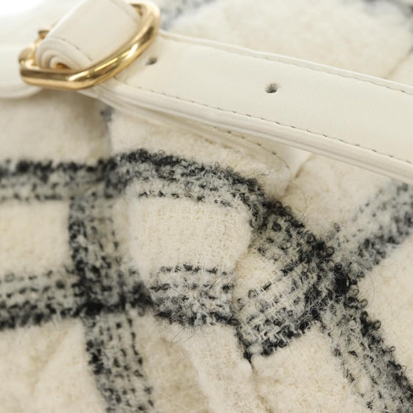 CHANEL Matelasse Chain Backpack Wool Tweed Ivory Gold CC Auth 181919SM