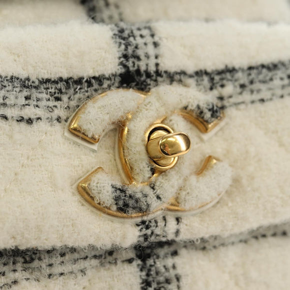 CHANEL Matelasse Chain Backpack Wool Tweed Ivory Gold CC Auth 181919SM
