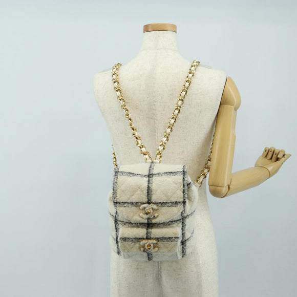 CHANEL Matelasse Chain Backpack Wool Tweed Ivory Gold CC Auth 181919SM
