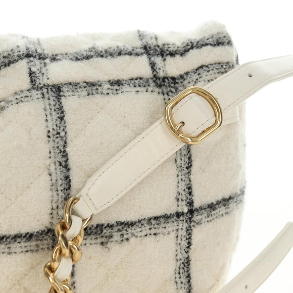 CHANEL Matelasse Chain Backpack Wool Tweed Ivory Gold CC Auth 181919SM