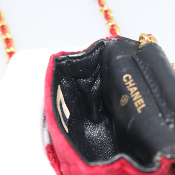 CHANEL Matelasse Chain Shoulder Bag Velor Red Gold CC Auth 181928