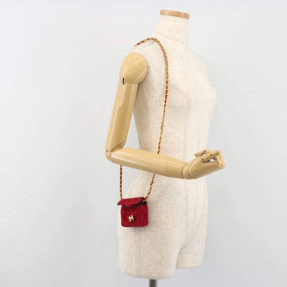 CHANEL Matelasse Chain Shoulder Bag Velor Red Gold CC Auth 181928