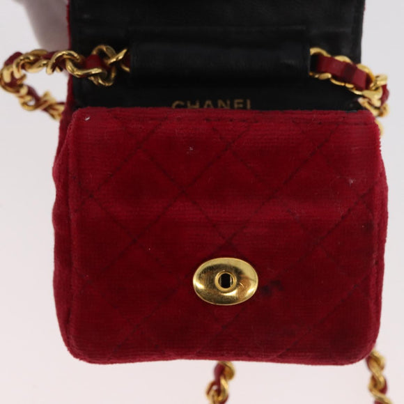 CHANEL Matelasse Chain Shoulder Bag Velor Red Gold CC Auth 181928A