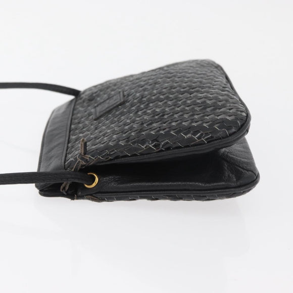 FENDI Schultertasche Leder Schwarz Gold Auth 182453
