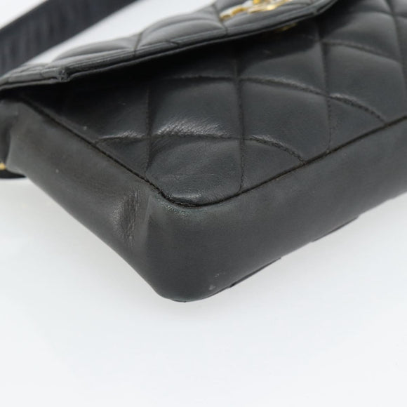 CHANEL Matelassé Ketten-Bauchtasche Lammleder Schwarz Gold CC Authentisch 182541