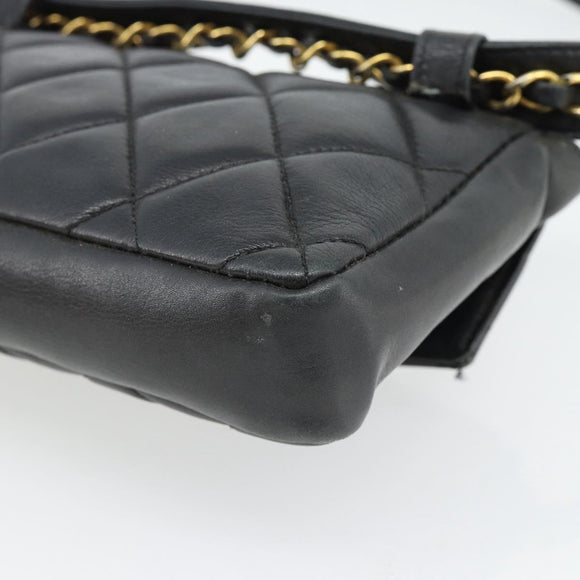 CHANEL Matelassé Ketten-Bauchtasche Lammleder Schwarz Gold CC Authentisch 182541