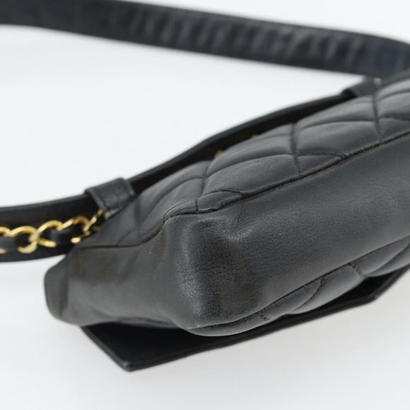 CHANEL Matelassé Ketten-Bauchtasche Lammleder Schwarz Gold CC Authentisch 182541