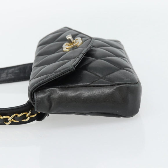 CHANEL Matelassé Ketten-Bauchtasche Lammleder Schwarz Gold CC Authentisch 182541
