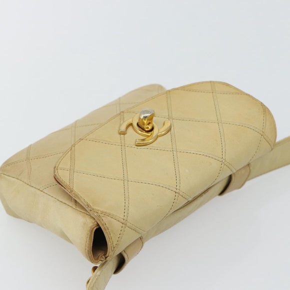 CHANEL Bicolore Waist bag Lamb Skin Beige Gold CC Auth 182545