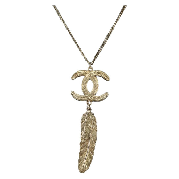 CHANEL COCO Mark Necklace metal Gold Tone CC Auth 182696M
