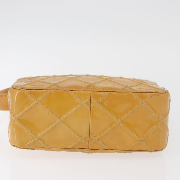 CHANEL Bicolor Schoudertas Lakleer Gele CC Auth 182869A