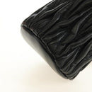 Miu Miu Matelassé Schultertasche Leder Schwarz Gold Auth 182887M-15