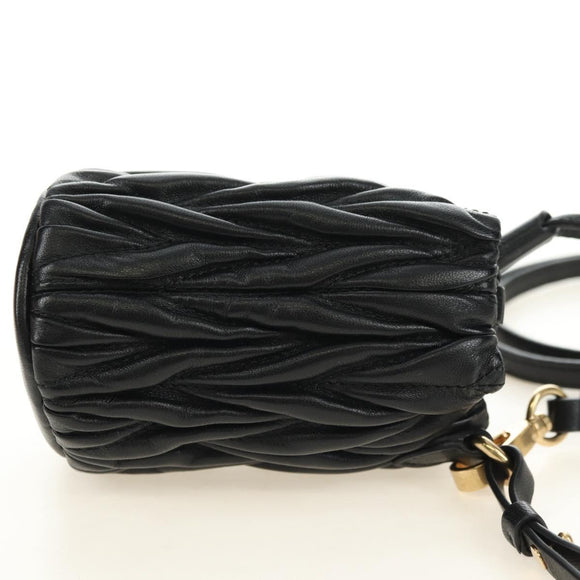 Miu Miu Matelassé Schultertasche Leder Schwarz Gold Auth 182887M