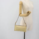 Salvatore Ferragamo Vala Chain Umhängetasche Lackleder Ivory Auth 182995A-20