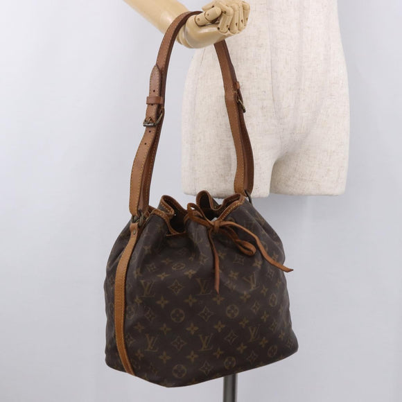 LOUIS VUITTON Monogram Petit Noe Shoulder Bag M42226 LV Auth 183336A