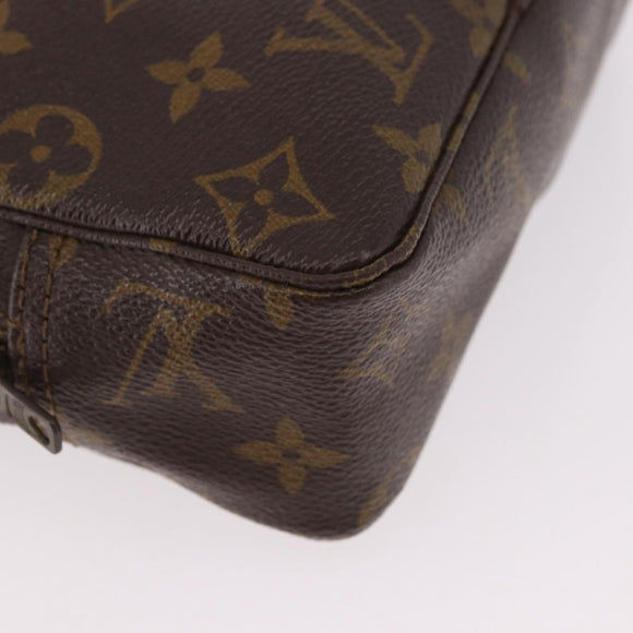 LOUIS VUITTON Monogram Trousse Toilette 18 Pouch M47526 LV Auth 183415A