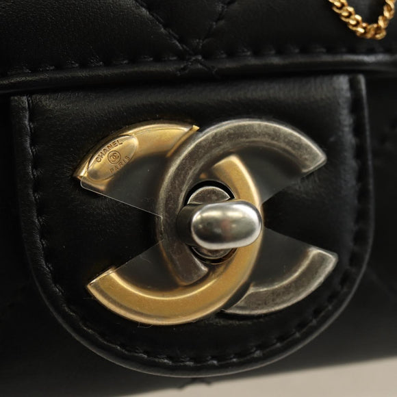 CHANEL Mini Matelasse 17 Kettingtas Lamsleer Zwart Goud CC Auth 183626SM
