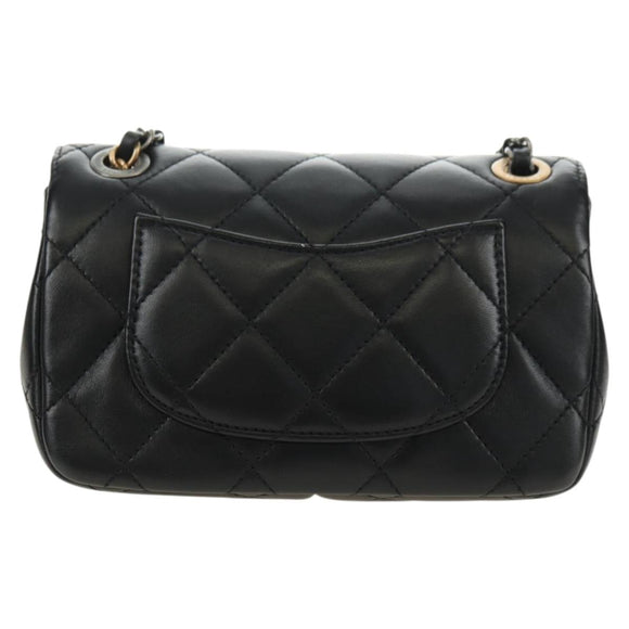 CHANEL Mini Matelasse 17 Kettingtas Lamsleer Zwart Goud CC Auth 183626SM