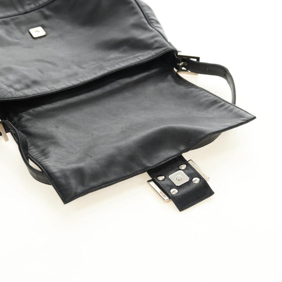 FENDI Mamma Baguette Shoulder Bag Leather Black Silver Auth 183639V