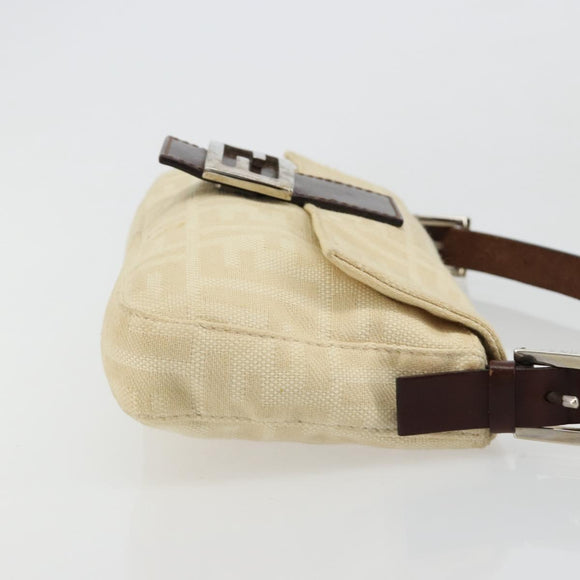 FENDI Zucca Canvas Mamma Baguette Schoudertas Beige Zilver Auth 183769SAV