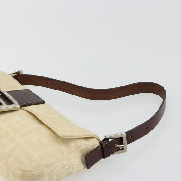 FENDI Zucca Canvas Mamma Baguette Schoudertas Beige Zilver Auth 183769SAV