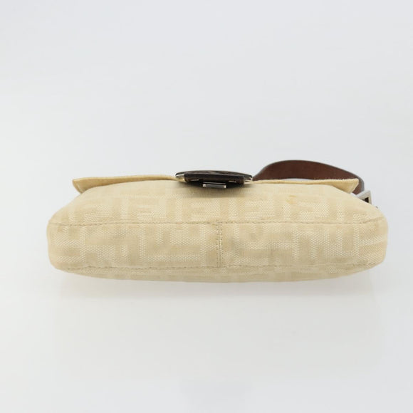 FENDI Zucca Canvas Mamma Baguette Schoudertas Beige Zilver Auth 183769SAV