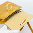 Salvatore Ferragamo Gancini Handtasche Lackleder 2-Wege Goldgelb Auth 183782-16