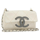 CHANEL Matelasse Chain Shoulder Bag Leather White Silver CC Auth 183793V-1