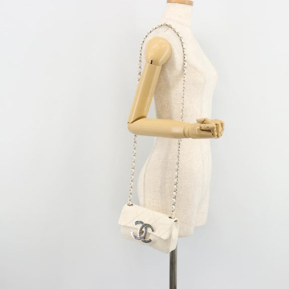CHANEL Matelasse Chain Shoulder Bag Leather White Silver CC Auth 183793V